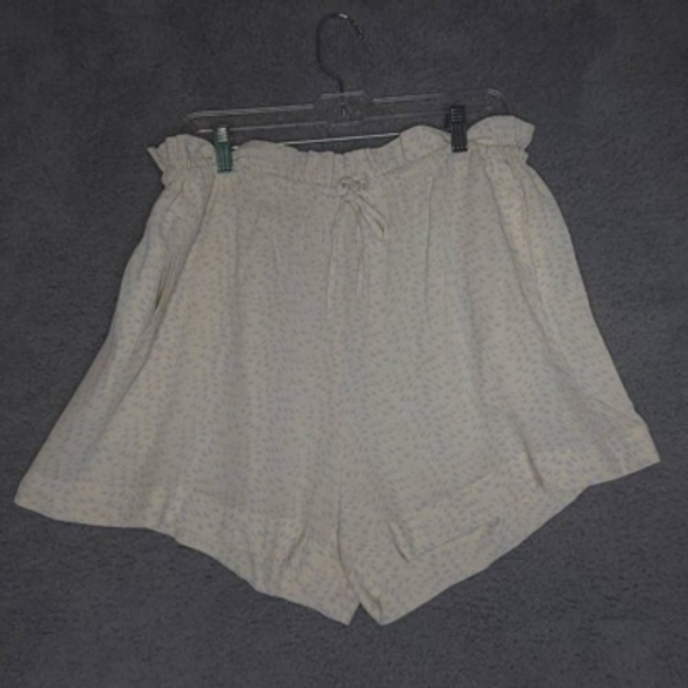 Open Edit Shorts Womens Casual Ivory Animal Print Paperbag 100% Viscose‎ L New